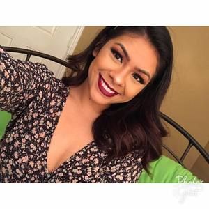 Meet your Posher, Rebecca